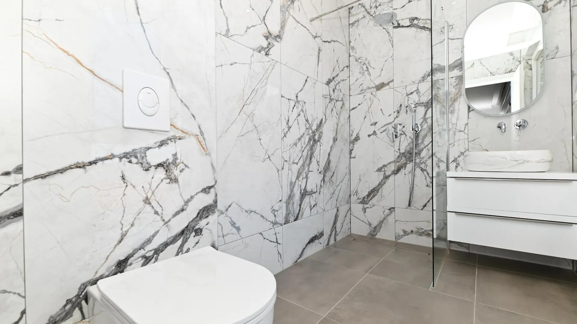 Residence Triumph Trogir Lägenhet