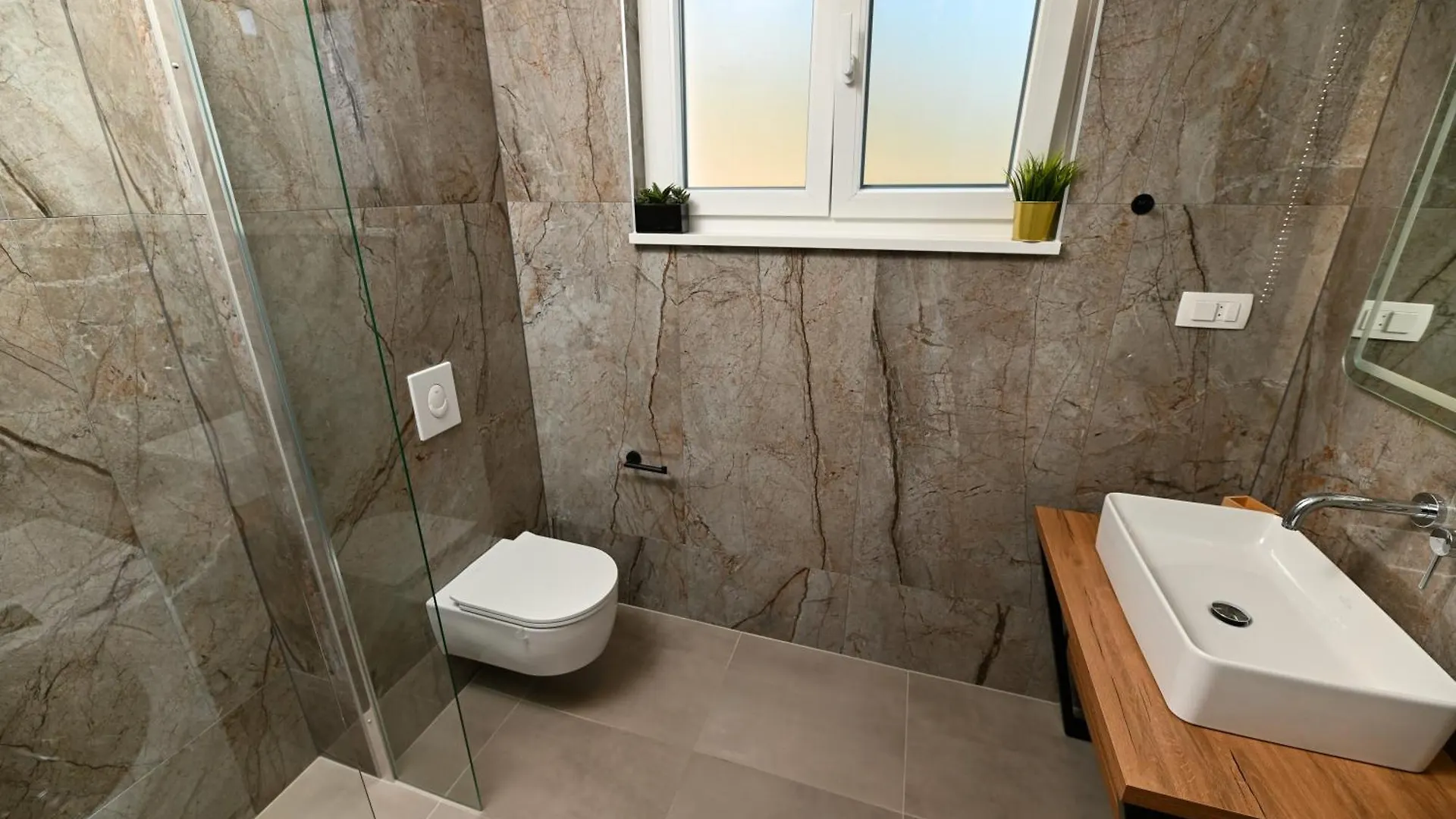 Residence Triumph Trogir 0*,  Kroatien
